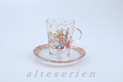 Teetasse mit Untere