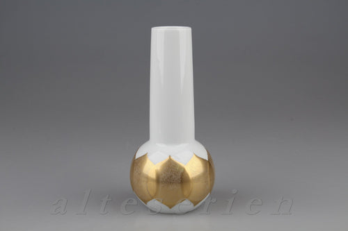 Länglich runde kleine Vase Typ II