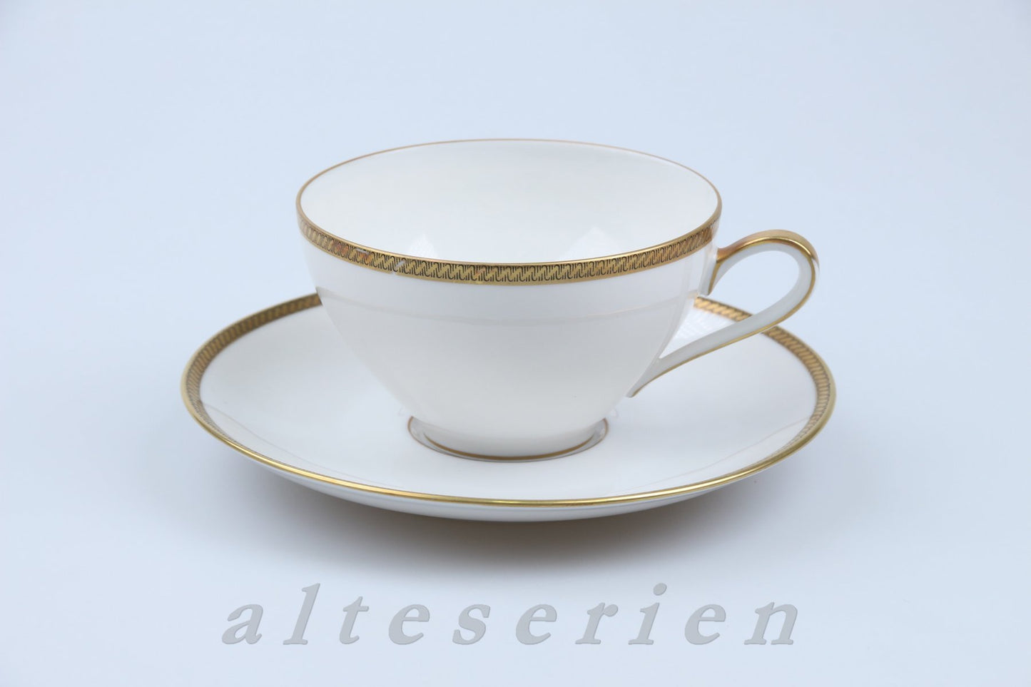 Teetasse mit Untere