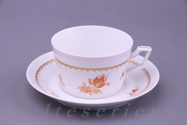 Teetasse mit Untere