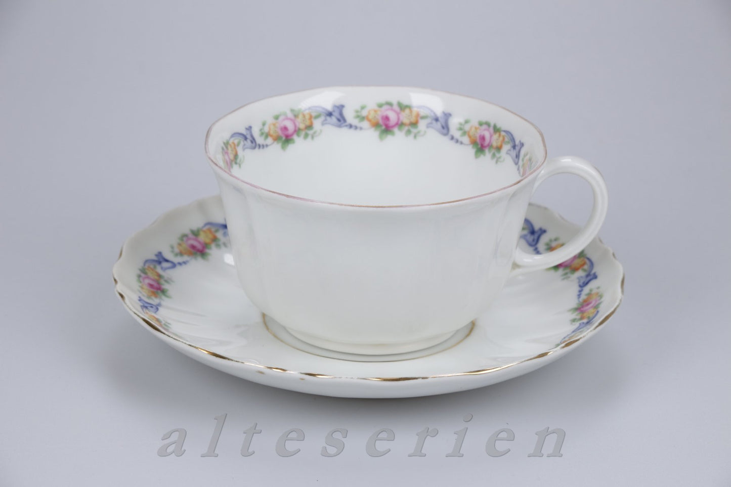 Teetasse mit Untere