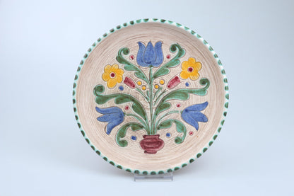 Zierteller Blumenmotiv reliefartig