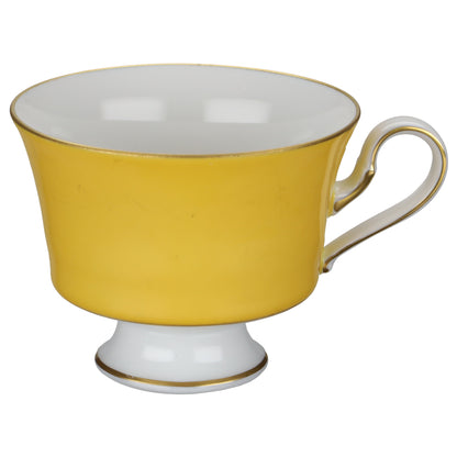 Teetasse mit Untere