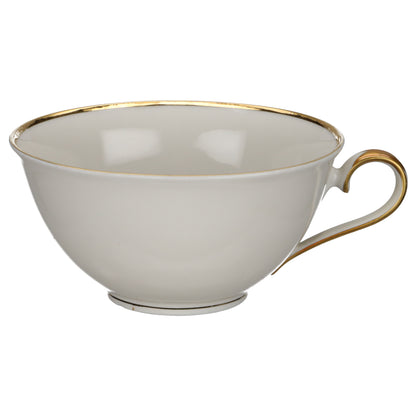 Teetasse mit Untere