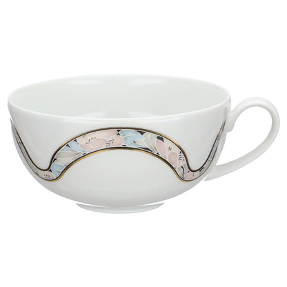 Teetasse mit Untere