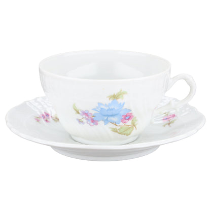 Teetasse mit Untere