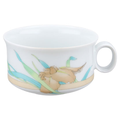 Teetasse mit Untere