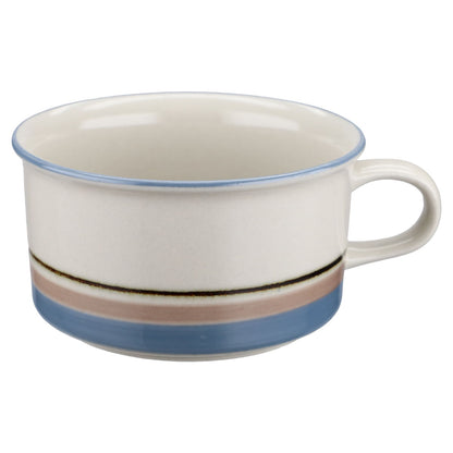 Teetasse mit Untere