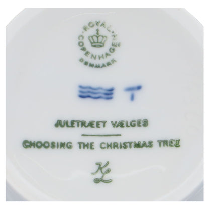 Kaffeetasse mit Untere - Choosing the Christmas Tree 1979