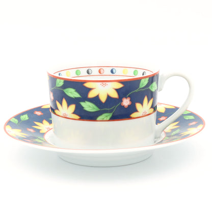 Teetasse mit Untere blau